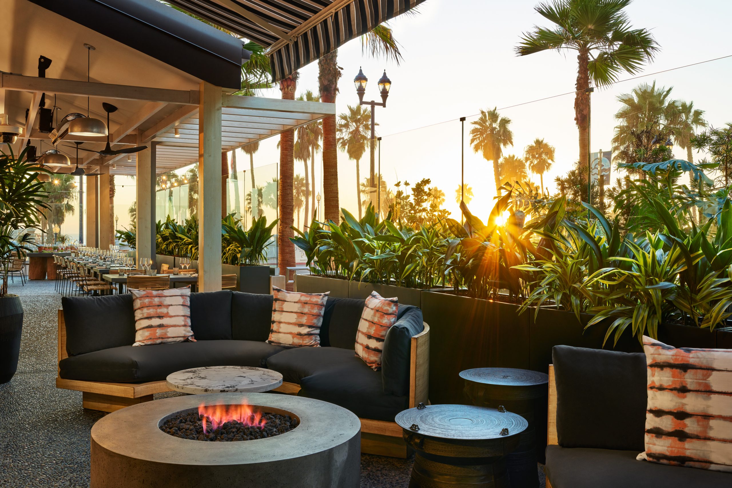 Terrace at Valle Restaurant at Oceanside Los Angeles