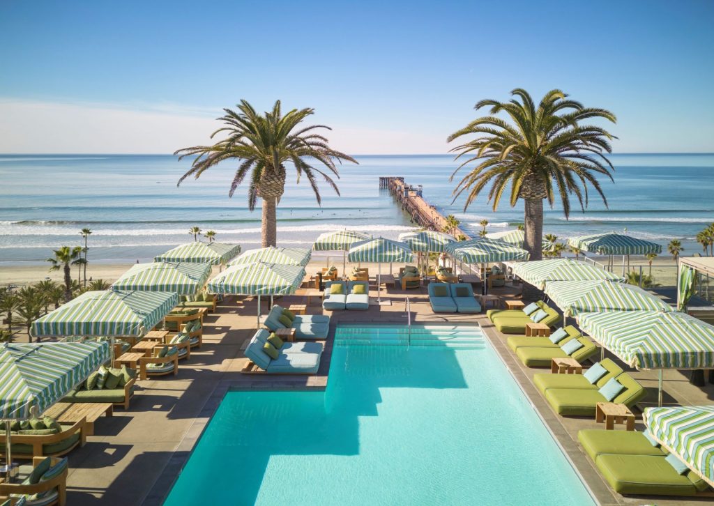 Photo of mission pacific's rooftop bar overlooking the ocean